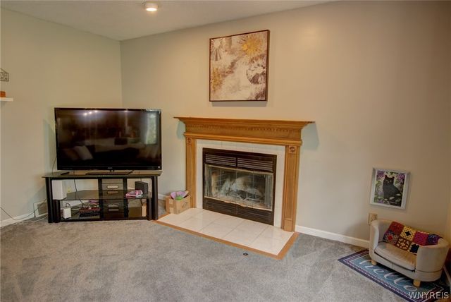 6131 Versailles Road, Hamburg, NY 14085