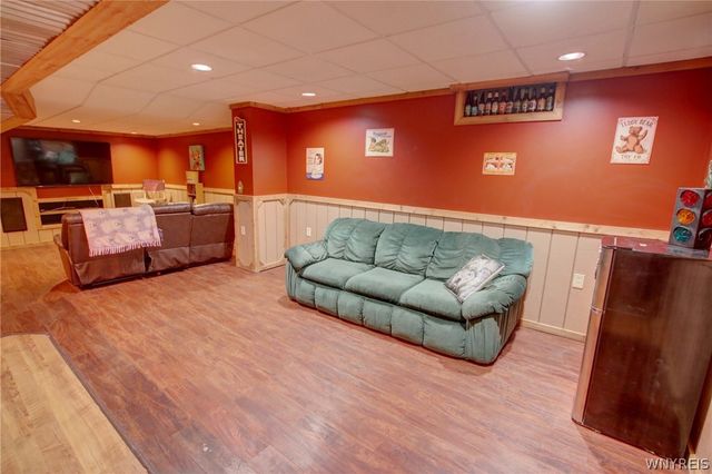 6131 Versailles Road, Hamburg, NY 14085