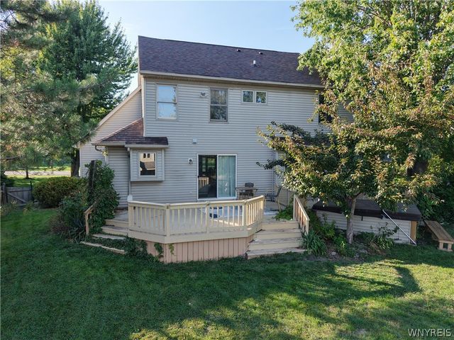 6131 Versailles Road, Hamburg, NY 14085