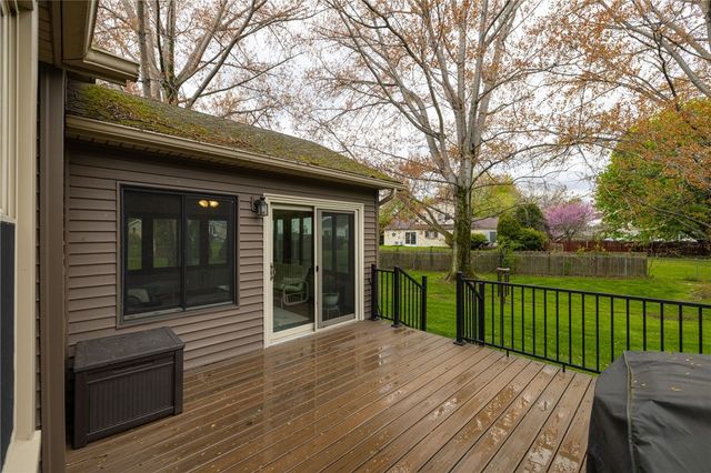 65 Olde Tavern Circle, Greece, NY 14612