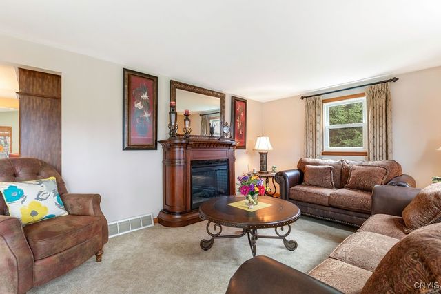 132 City Line Road, Scriba, NY 13126