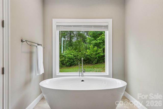 106 Saddle Ridge Drive, Alexander, NC 28701