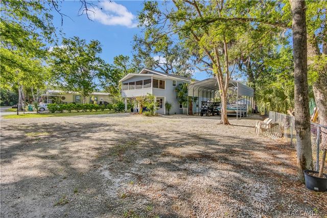 5635 S. Park Hill Way, Homosassa, FL 34448