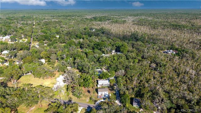 5635 S. Park Hill Way, Homosassa, FL 34448