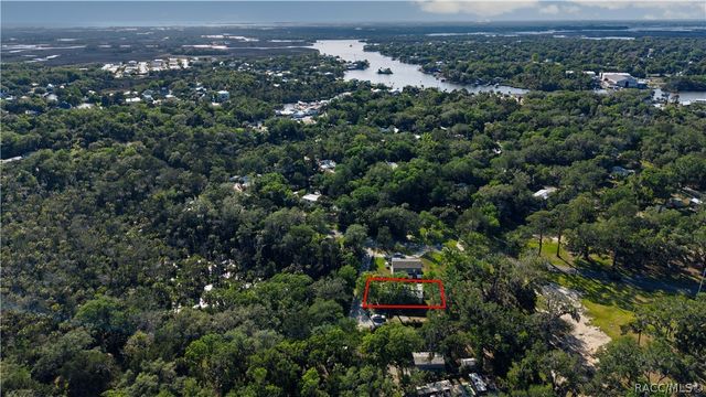 5635 S. Park Hill Way, Homosassa, FL 34448