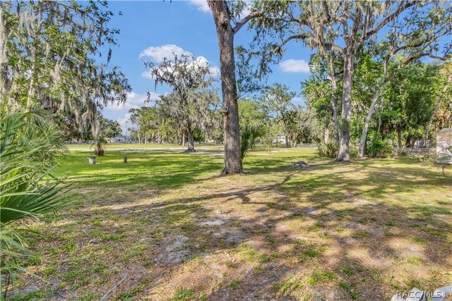 5635 S. Park Hill Way, Homosassa, FL 34448