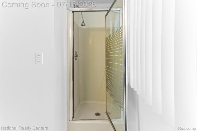 9175 Pennfield Avenue, White Lake Charter Township, MI 48386
