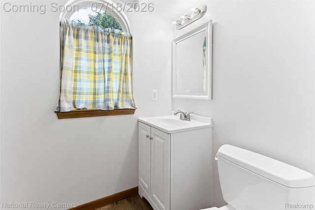 9175 Pennfield Avenue, White Lake Charter Township, MI 48386