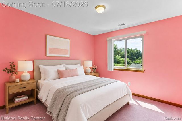 9175 Pennfield Avenue, White Lake Charter Township, MI 48386