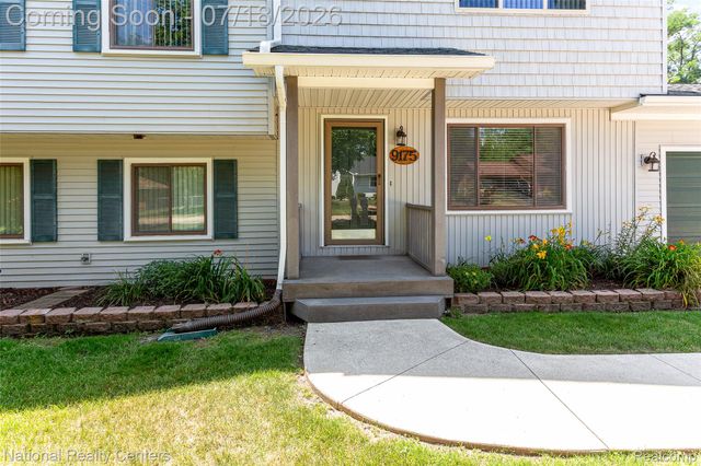 9175 Pennfield Avenue, White Lake Charter Township, MI 48386