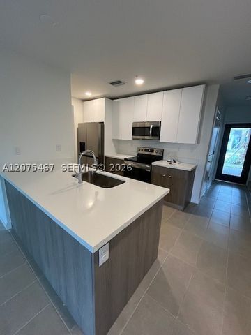 2511 Pierce St 5, Hollywood, FL 33020