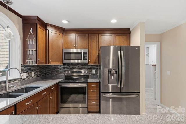 1307 Bennington Drive NW, Concord, NC 28027