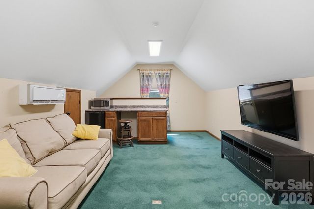 1307 Bennington Drive NW, Concord, NC 28027
