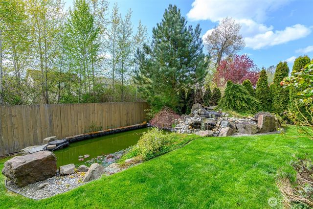 3015 Loch Ness Loop, Mount Vernon, WA 98273