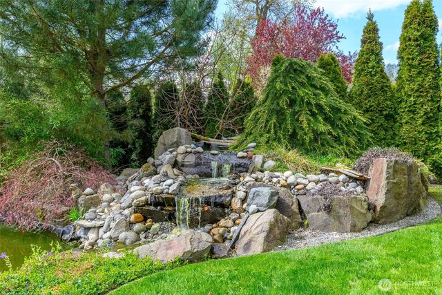 3015 Loch Ness Loop, Mount Vernon, WA 98273