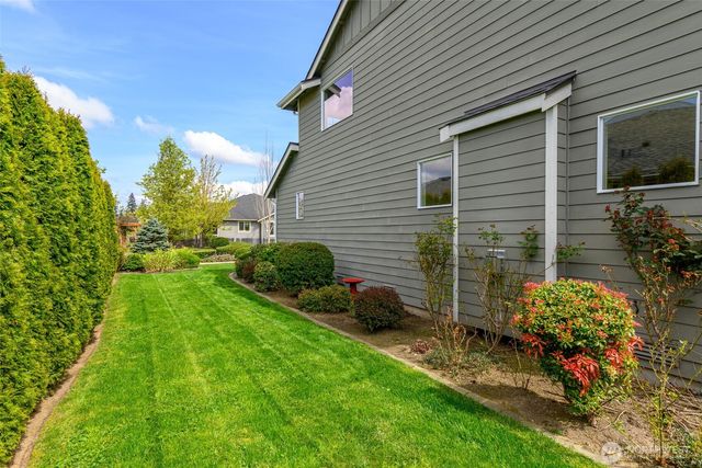 3015 Loch Ness Loop, Mount Vernon, WA 98273