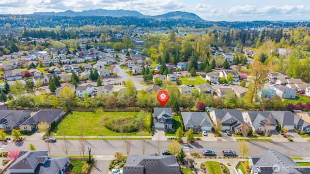 3015 Loch Ness Loop, Mount Vernon, WA 98273