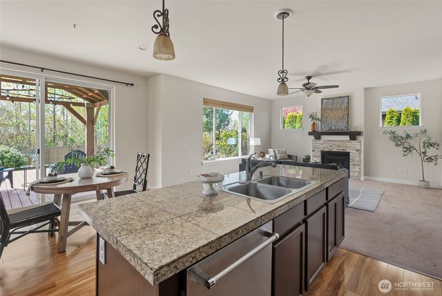 3015 Loch Ness Loop, Mount Vernon, WA 98273