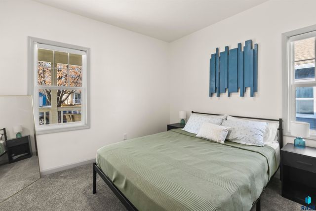 704 N Duluth Ave Avenue, Sioux Falls, SD 57104