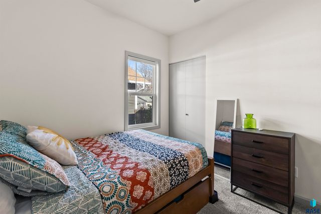 704 N Duluth Ave Avenue, Sioux Falls, SD 57104