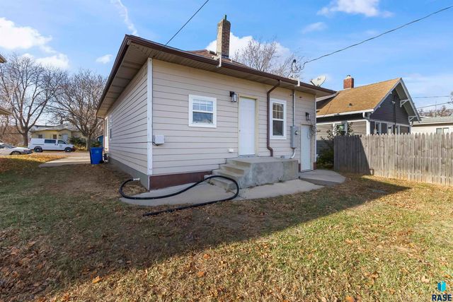 704 N Duluth Ave Avenue, Sioux Falls, SD 57104