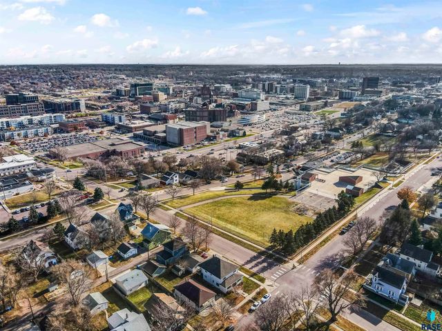 704 N Duluth Ave Avenue, Sioux Falls, SD 57104
