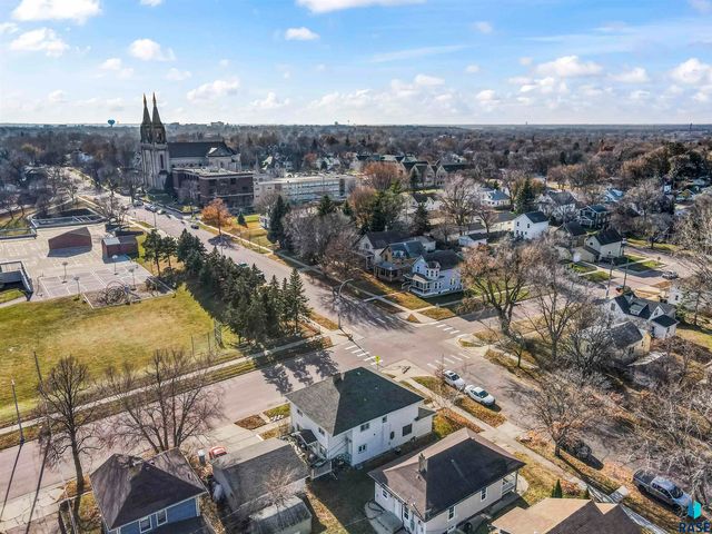 704 N Duluth Ave Avenue, Sioux Falls, SD 57104