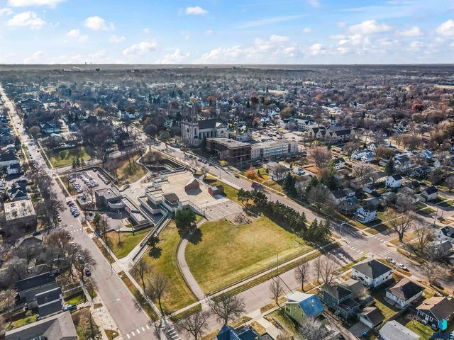 704 N Duluth Ave Avenue, Sioux Falls, SD 57104