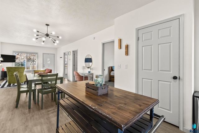 704 N Duluth Ave Avenue, Sioux Falls, SD 57104