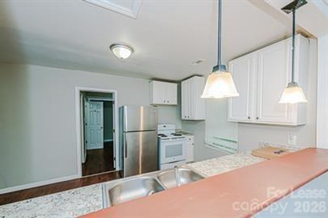 3214 kalynne Street, Charlotte, NC 28208