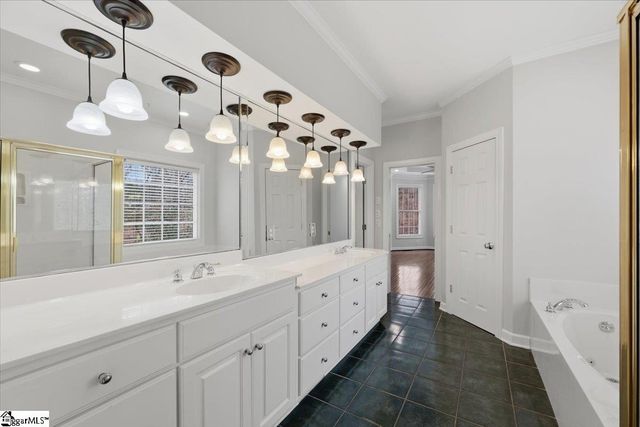 4 Radford Court, Simpsonville, SC 29680