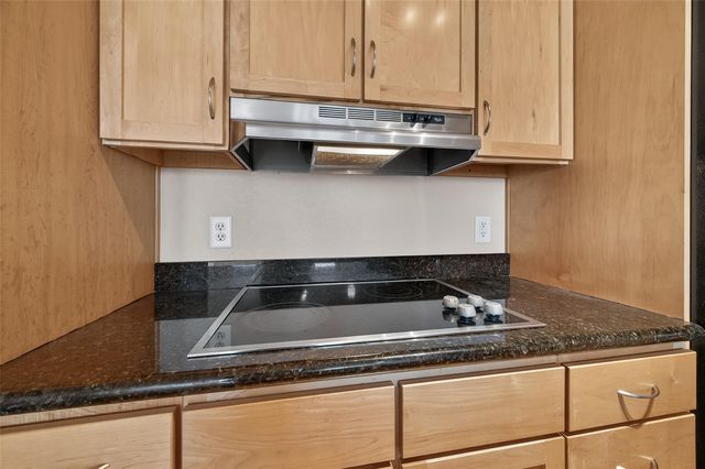 505 Jackson Hill Street 408, Houston, TX 77007