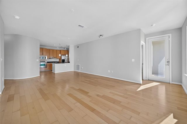 505 Jackson Hill Street 408, Houston, TX 77007