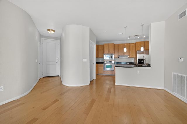 505 Jackson Hill Street 408, Houston, TX 77007