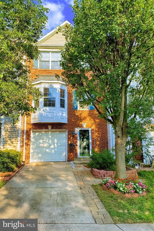 586 LILAC TER NE, Leesburg, VA 20176