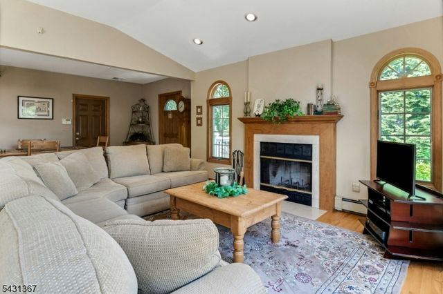 368 Franklin Rd, Denville Twp., NJ 07834