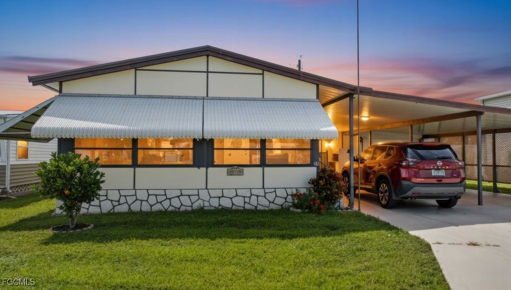 20720 Port DR, Estero, FL 33928