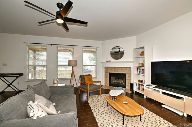 165 red hawk, San Antonio, TX 78258