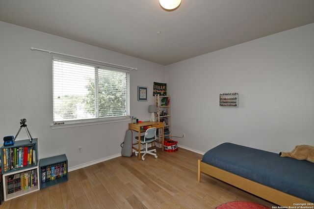 165 red hawk, San Antonio, TX 78258