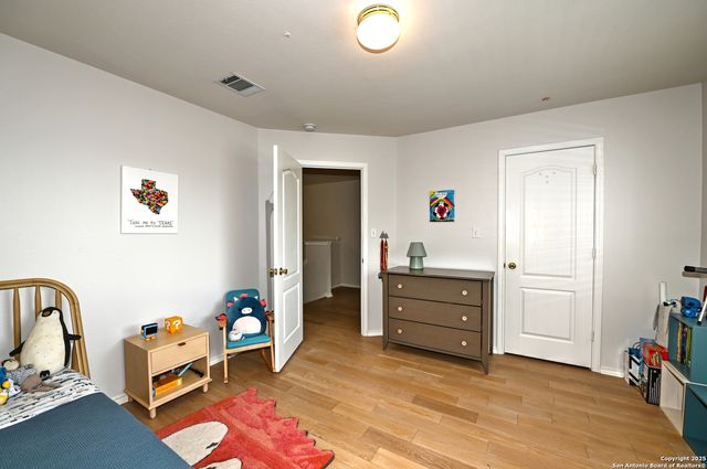 165 red hawk, San Antonio, TX 78258