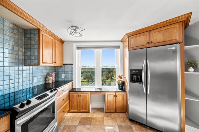 20 Rockland House Rd 601, Hull, MA 02045