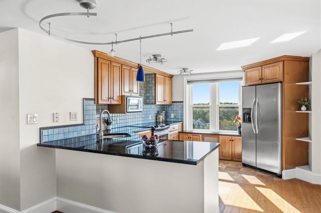 20 Rockland House Rd 601, Hull, MA 02045