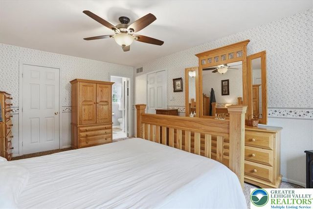 14 Minsi Road, Delaware Water Gap, PA 18327