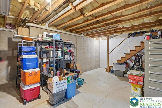 14 Minsi Road, Delaware Water Gap, PA 18327