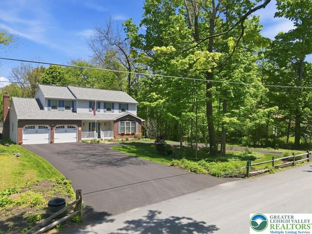 14 Minsi Road, Delaware Water Gap, PA 18327