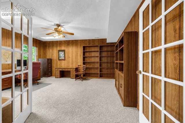 950 Sugar Loaf Road, Manitou Springs, CO 80829