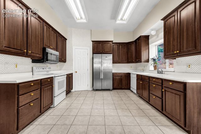 950 Sugar Loaf Road, Manitou Springs, CO 80829