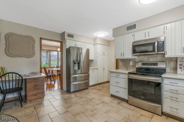 229 Lambertville Hopewell Rd, Hopewell Twp., NJ 08525