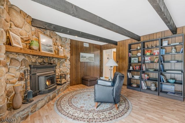 229 Lambertville Hopewell Rd, Hopewell Twp., NJ 08525