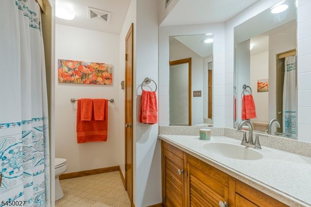 229 Lambertville Hopewell Rd, Hopewell Twp., NJ 08525